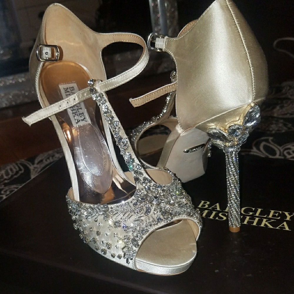 Badgley Mischka "Stacey" heels. Worn once.